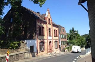 Wohnung mieten in 50354 Hürth, Renovierte Altbauwohnung mit Balkon zu vermieten!