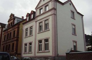 Wohnung mieten in Hochstraße, 65549 Limburg, Sehr schöne sanierte 3 Zimmer Altbauwohnung mit Balkon - 1.Etage