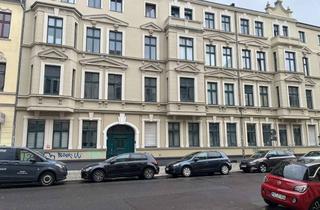 Wohnung kaufen in 39108 Stadtfeld Ost, Provisionsfreie Kapitalanlage: 2-Zimmer-Wohnung zum begrünten Innenhof mit Balkon