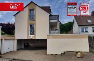 Wohnung kaufen in 58093 Emst, Dachgeschosswohnung mit Balkon in Hagen-Emst