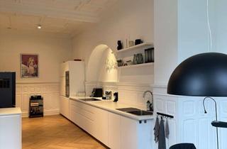 Wohnung mieten in 68159 Mannheim, Eine der schönsten Altbauwohnungen Mannheims– 255 m² Wohngenuss mit Stil, Substanz & Seltenheitswert