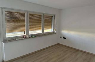 Wohnung mieten in Franz-Eckert-Straße, 91281 Kirchenthumbach, Freundliche und gepflegte 3,5-Zimmer-Wohnung mit Balkon in Kirchenthumbach
