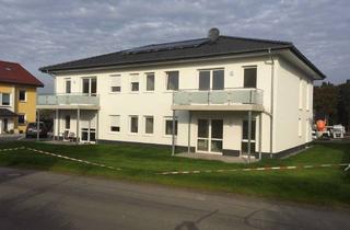 Wohnung mieten in Siedlerweg 37, 32120 Hiddenhausen, Attraktive OG-Wohnung mit drei Zimmern und Balkon in Hiddenhausen OT Eilshausen