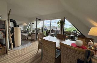 Wohnung mieten in Adolf-Clarenbach-Straße 12, 42781 Haan, Charmante Dachgeschosswohnung mit Weitblick - 4 Zimmer, Kamin & Sonnenbalkon