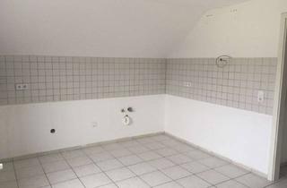 Wohnung mieten in Ludwigstrasse, 93173 Wenzenbach, 4 Zimmer Wohnung, 90 qm, Dachgeschoß - 1.000 EUR kalt + 2 Stellplätze auf dem Grundstück á 30 EUR
