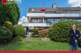 Einfamilienhaus kaufen in 51519 Odenthal, +++ 3284 - Großes Einfamilienhaus mit Einliegerwohnung und Schwimmhalle in toller Panorama-Lage +++