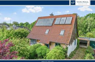 Einfamilienhaus kaufen in 24109 Melsdorf, Einfamilienhaus mit großem Potenzial im Grünen auf Hanggrundstück