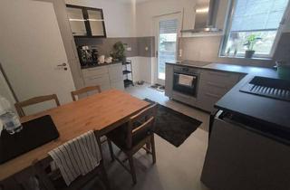 Wohnung mieten in Sulmstraße, 74245 Löwenstein, Sanierte Wohnung mit Balkon und EBK: Attraktive 3,5-Raum-Wohnung in Löwenstein