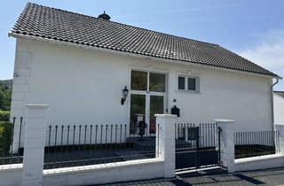 Wohnung mieten in Im Sonnenland 15, 53577 Neustadt, Renovierte 4 Zimmerwohnung mit Balkon und Stellplatz in bevorzugter Lage in Neustadt/Wied zu vermiet