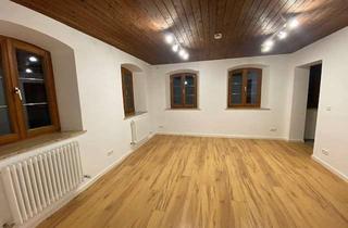 Wohnung mieten in 84405 Dorfen, Stilvolle, sanierte 3,5-Zimmer-Wohnung mit gehobener Ausstattung im Zentrum von Dorfen