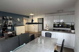 Wohnung mieten in 71272 Renningen, Neuwertige 4-Zimmer-Wohnung mit Terrasse, Garten und Einbauküche in Renningen