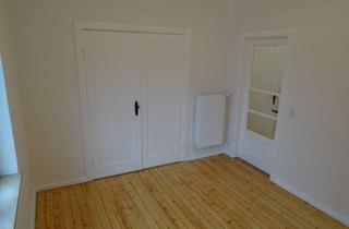 Wohnung mieten in 28205 Peterswerder, Nähe Weserstadion: Helle, sanierte Altbau-Whg. - 3 ZKBB in bester Lage