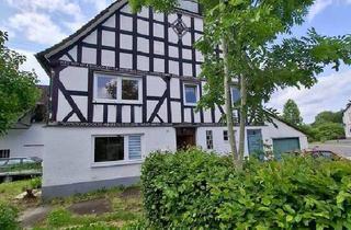 Bauernhaus kaufen in Talstraße 38, 57399 Kirchhundem, Kirchhundem - Großzügiges, denkmalgeschütztes, teilsaniertes Bauernhaus-Ensemble lädt zum Verwirklichen Ihrer Wohnträume ein!