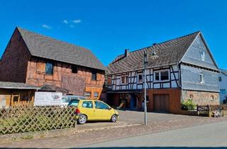Einfamilienhaus kaufen in 35108 Allendorf, Allendorf (Eder) - Großes Haus mit Scheune und Garten in ruhiger Lage