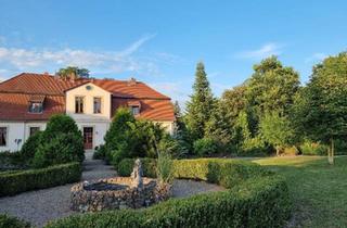 Haus kaufen in 39365 Eilsleben, Eilsleben - Historisches Verwalterhaus auf traumhaften Märchengrundstück