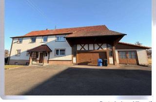 Haus kaufen in 72406 Bisingen, Bisingen - 3-Familienhaus mit Garagen, großem Anbau mit Ausbaumöglichkeit zu Wohnraum und schönem Garten in Bisingen