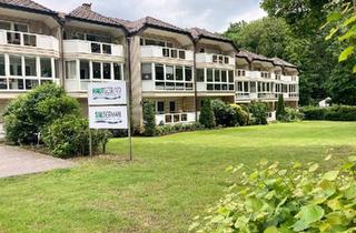 Wohnung kaufen in 49214 Bad Rothenfelde, Bad Rothenfelde - Helle 3-Zimmer-Dachgeschosswohnung mit Balkon & 2 Garagen