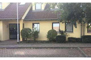 Wohnung kaufen in 64372 Ober-Ramstadt, Stilvolle, renovierte 3-Zimmer-Wohnung mit Sonnenbalkon und Einbauküche in Ober-Ramstadt