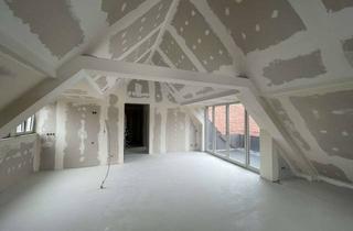 Lofts mieten in Ritterstraße 13, 97337 Dettelbach, Aussergewöhnliche (Loft-) 2,5-Zimmer-DG-Wohnung mit Balkon und Einbauküche