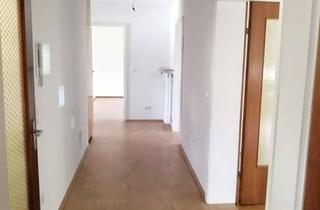 Wohnung mieten in 74372 Sersheim, Modernisierte 3-Raum-Wohnung mit Balkon und Einbauküche in Sersheim-74372