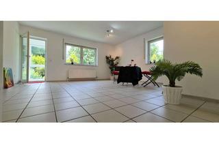 Wohnung mieten in Buchenweg, 56579 Rengsdorf, Rengsdorf, Buchenweg 9 - Renovierte 4ZKB/Gäste-WC, Wintergarten, Keller - Whg 6 =106m²