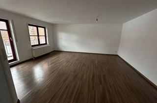 Wohnung mieten in 49808 Lingen, Geschmackvolle 2,5-Zimmer-Wohnung mit gehobener Innenausstattung mit Balkon und EBK in Lingen (Ems)