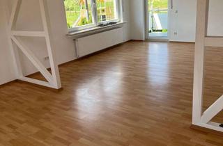 Wohnung mieten in Im Wiesengrund 22, 57250 Netphen, Freundliche 3-Zimmer-Wohnung mit Balkon in Netphen-OT