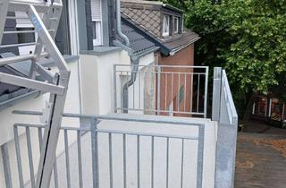 Wohnung mieten in Kirchstr. 11, 47441 Moers, Erstbezug nach Sanierung: Geschmackvolle 2-Zimmer-Dachgeschosswohnung mit geh. Innenausstattung