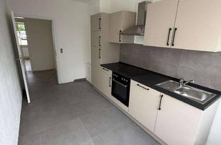 Wohnung mieten in Voltmannstr. 143, 33613 Gellershagen, NEUE WG-taugliche -2ZKB mit moderner EBK unweit der Universität u. FH Bielefeld (modernisiert)
