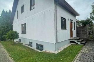 Haus mieten in 88483 Burgrieden, Modernisierte 4-Zimmer-Doppelhaushälfte mit EBK in Burgrieden