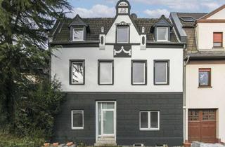 Anlageobjekt in 47475 Kamp-Lintfort, Saniertes Mehrgenerationenhaus oder attraktive Kapitalanlage (Studenten-Wohnheim / WG) in Uni-Nähe