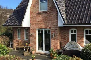 Haus mieten in Zarrentiner Weg, 25436 Tornesch, Attraktives Friesenhaus mit 5,5 Wohnräumen, Kamin und EBK in Tornesch
