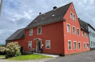 Haus kaufen in 95199 Thierstein, Thierstein - Wohnhaus mit Garage, Garten und Scheune