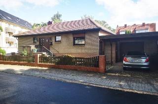 Wohnung kaufen in 38154 Königslutter, Königslutter am Elm - Einfamilienhaus mit Garten, Hof und Garage in Königslutter
