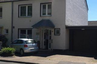 Haus kaufen in 53721 Siegburg, Siegburg - Modernisiertes praktisches Reihenendhaus von privat