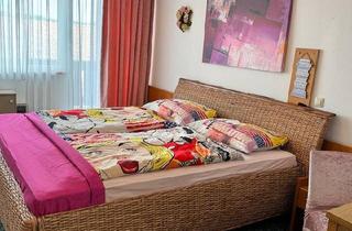 Haus kaufen in 92648 Vohenstrauß, Vohenstrauß - Zu verkaufen eine Zimmer 32m2 großem Balkon komplett möbliert,