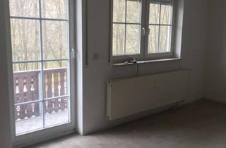 Wohnung mieten in Fischbacher Straße 32, 98553 Schleusingen, Freundliche 2-Zimmer-Wohnung mit Balkon in Schleusingen