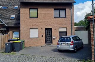 Wohnung mieten in Römerstraße 52, 41569 Rommerskirchen, Schöne 2,5 Zimmerwohnung mit Stellplatz in Roki-Oekoven