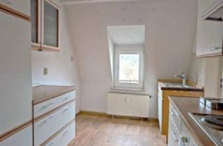 Wohnung mieten in Greizer Straße 30, 07570 Weida, Preiswerte, modernisierte 3-Raum-DG-Wohnung in Weida