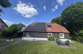 Bauernhaus kaufen in Gartenweg, 46509 Xanten, Einzigartiges historisches Landhaus mit Solaranlage, zwei Kaminen & 1.050m² Garten