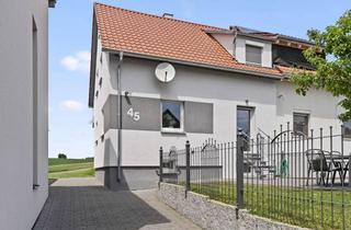 Doppelhaushälfte kaufen in 74211 Leingarten, Charmante Doppelhaushälfte mit Weitblick, großem Garten & zwei Einzelgaragen