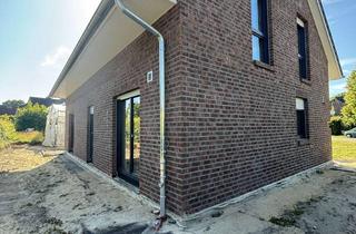 Haus mieten in Jersbeker Straße, 23863 Bargfeld-Stegen, Modernes Einfamilienhaus (Neubau, KfW-Effizienzhaus 40+) zur Erstvermietung - Viebrockhaus