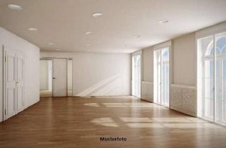Anlageobjekt in Pestalozzistraße XXX, 01809 Dohna, Gewerbeeinheit mit Stellplätzen in guter Lage