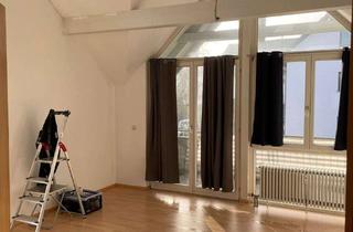 Wohnung mieten in 78247 Hilzingen, Modernisierte 2,5-Raum-Wohnung mit Balkon und Einbauküche in Weiterdingen
