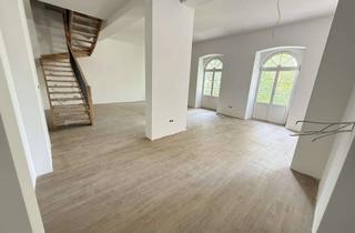 Wohnung mieten in Bismarckstraße 8 HH, 02826 Innenstadt, ERSTBEZUG! Große, sonnige 3-Raum-Maisonettewohnung mit Balkon, offener Küche, Gäste-WC & Stellplatz!