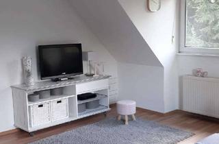 Wohnung mieten in Hauptstraße 11, 35325 Mücke, Ansprechende 2-Zimmer-DG-Wohnung mit EBK in Mücke
