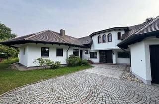 Villa kaufen in 89359 Kötz, Villa in Kötz mit 7 vorbereiteten Ferienwohnungen und einer Entfernung von400m zu Legoland