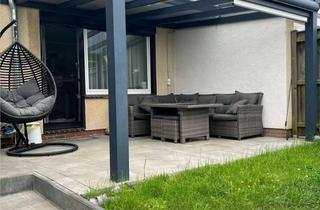 Haus mieten in 29227 Celle, Ein modernes Reinmittelhaus mit Terrase, Kamin, Garage usw…