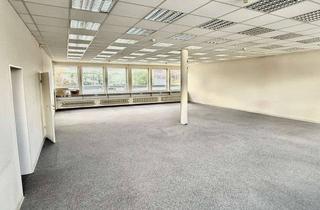 Büro zu mieten in 42899 Remscheid, Helle Bürofläche mit großer Fensterfront & Lobby