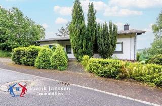 Einfamilienhaus kaufen in 54584 Feusdorf, Feusdorf - Freistehendes Einfamilienhaus in erhöhter Wohnlage in Feusdorf - mit Garage, Garten & Terrasse